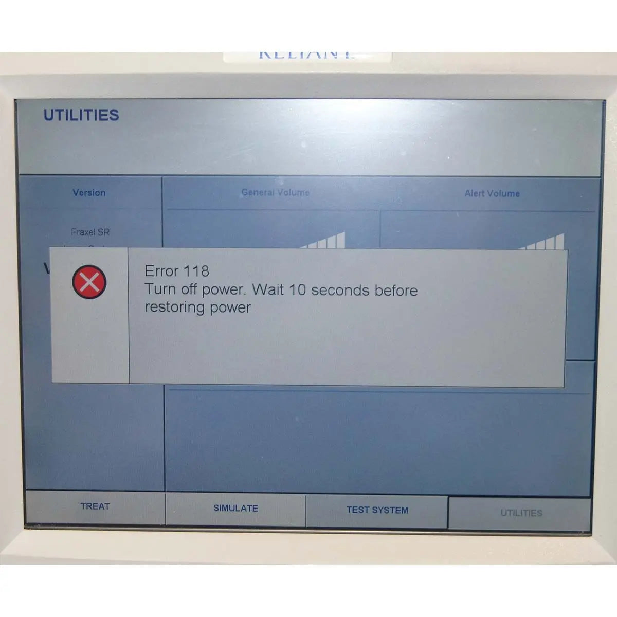 2008 Fraxel SR 1500 Reliant Fractional Laser 1550nm System with Cart Skin Repair