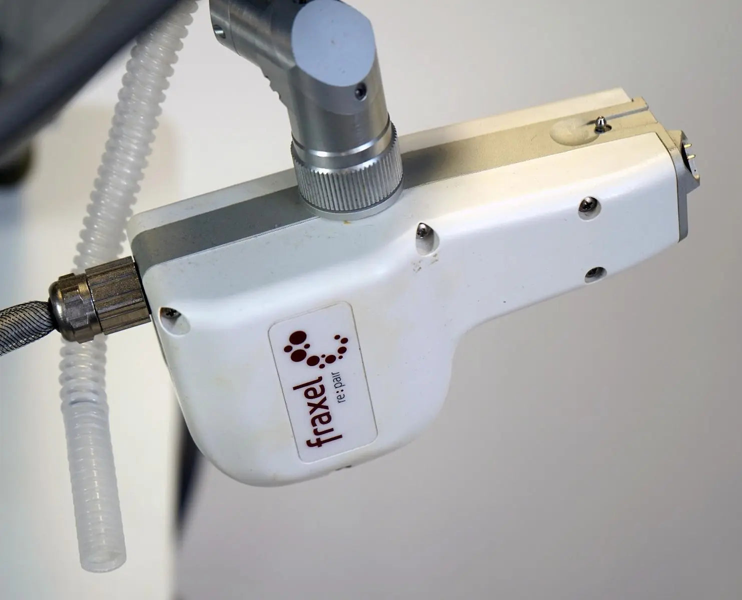 2008 Reliant Fraxel Re Pair Skin Wrinkle Resurfacing CO2 Fractional Laser RePair