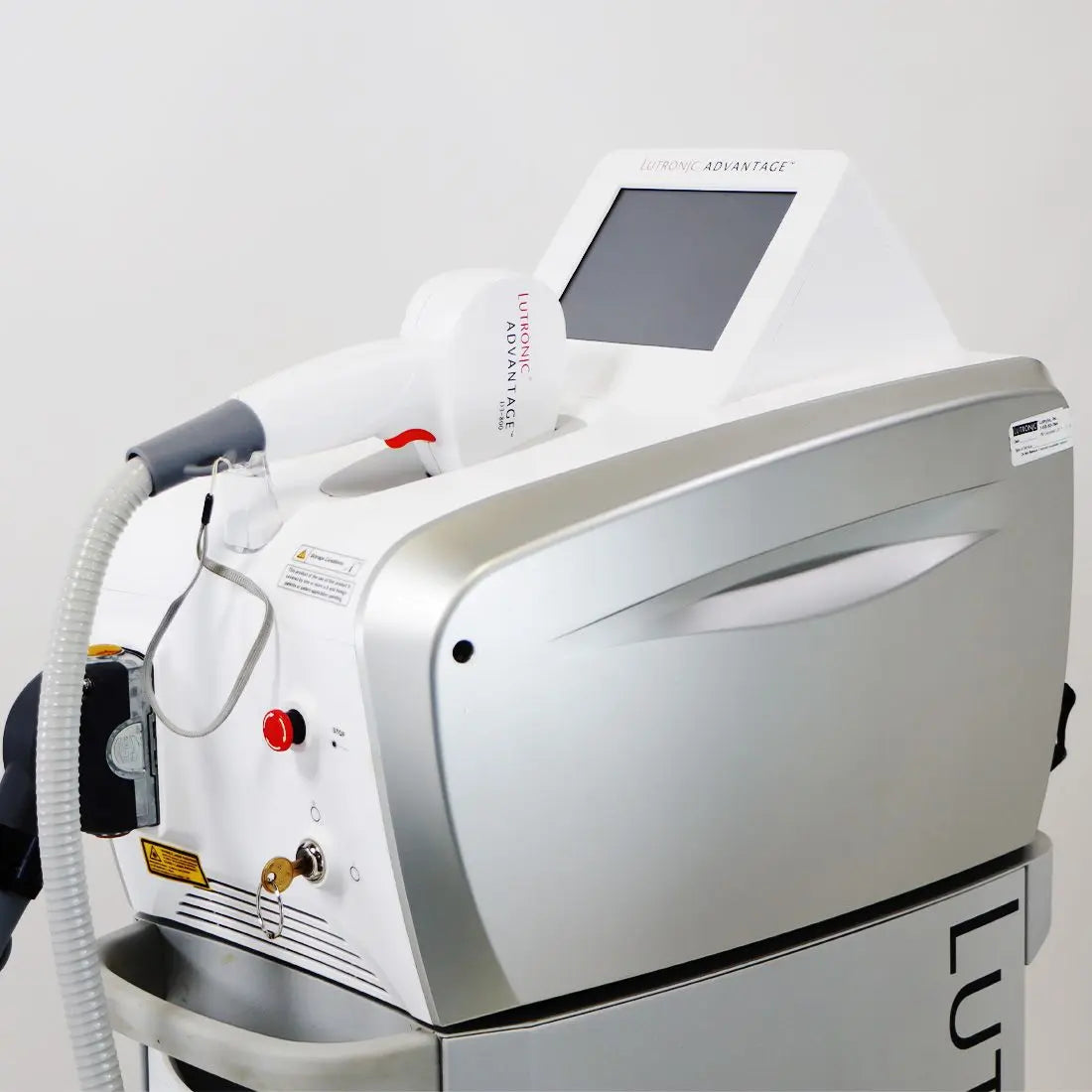 2014 Lutronic Advantage Diode Laser Hair Removal Reduction w/D3-800 Handpiece
