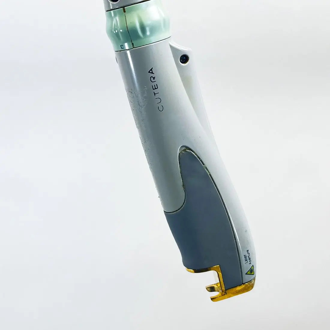 2005 Cutera Altus CoolGlide RVantage 110 Vantage Nd YAG 1064 Hair Removal Laser