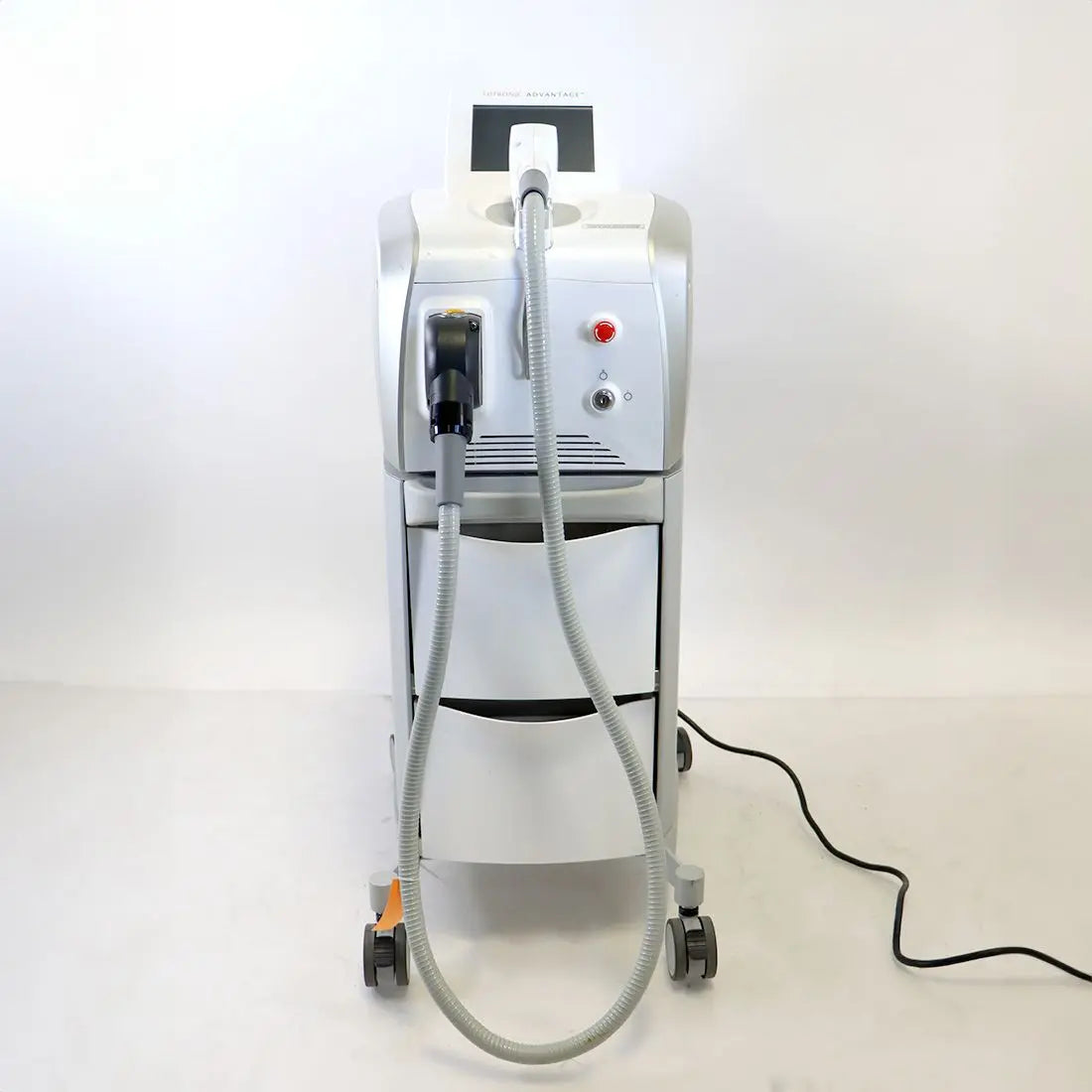 2013 Lutronic Advantage 805nm Diode Laser System Hair Removal & D3-800 Handpiece