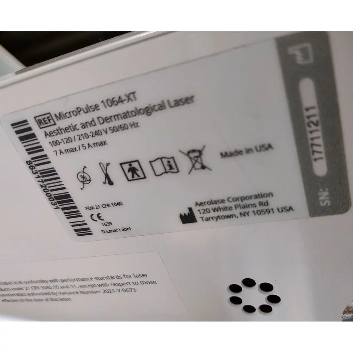 AeroLase LightPod Neo Elite MicroPulse 1064-XT Dermatological Laser with Cart Sol International Medical