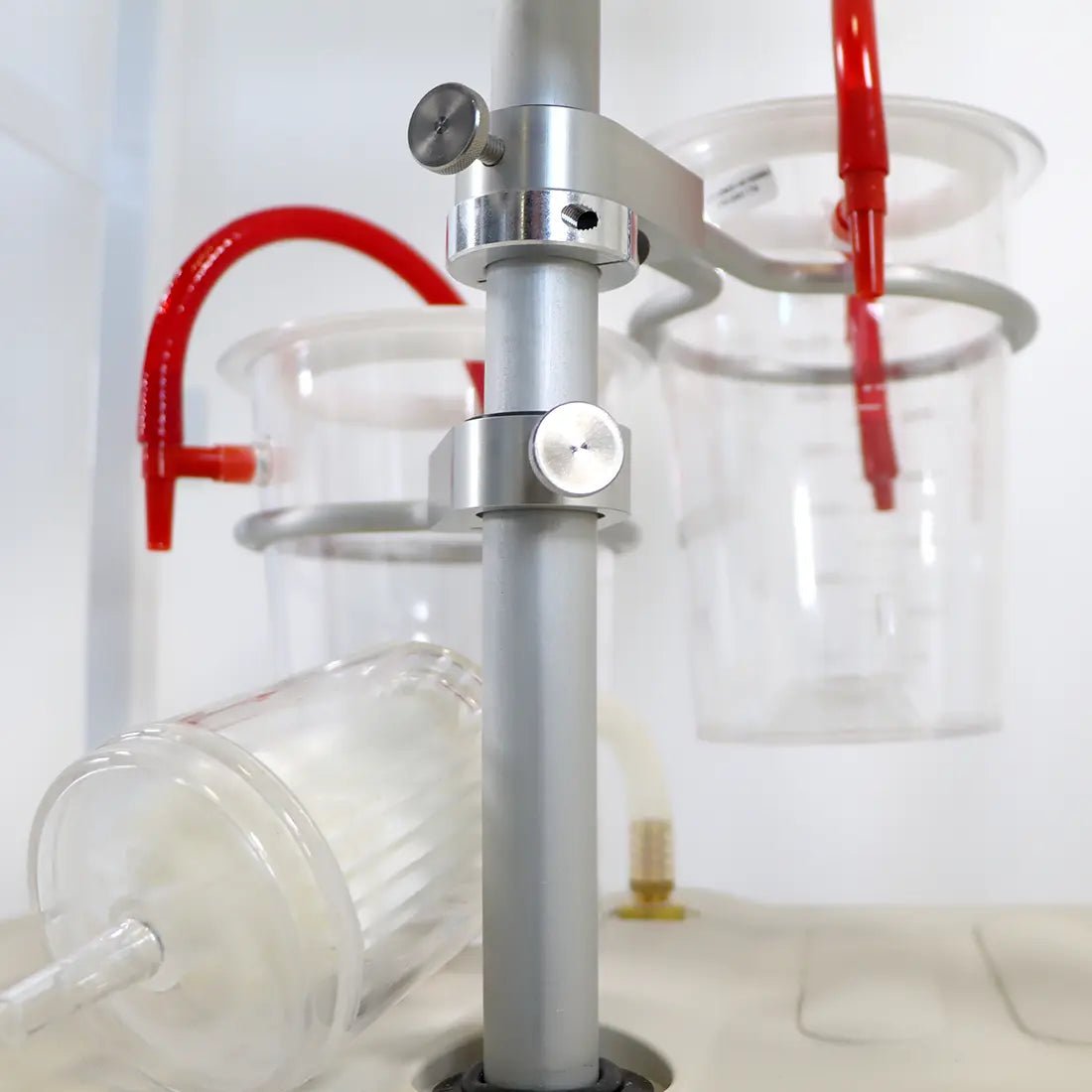 HK Surgical Aspirator Pump AP-III 115V with Valet Cart 42in Tall Vacuum 85-LPM