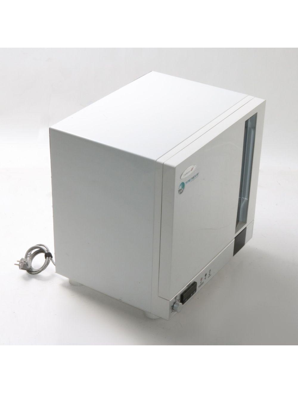 2017 Medikan Celltibator GT Temperature Controlled Specimen Container Incubator