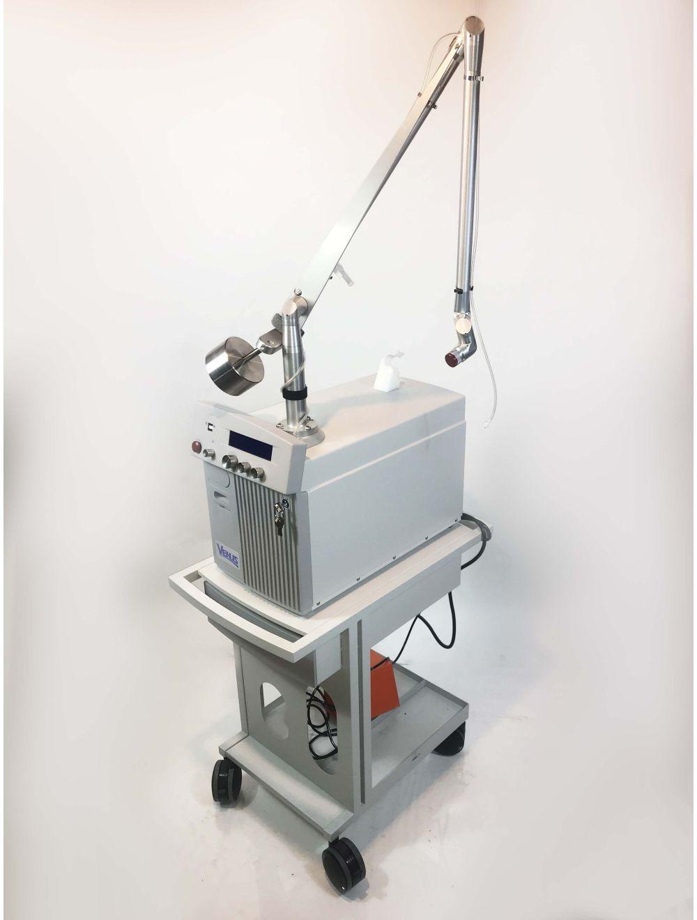 LaserScope Venus Erbium 2940 Surgical Laser w/ 2 Handpiece Smart Scan Plus CBH-2