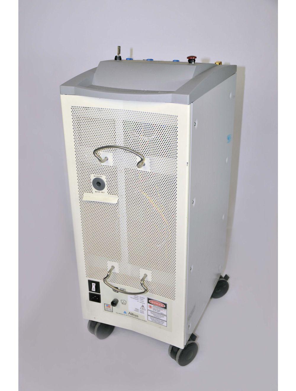 2002 Altus CoolGlide Excel US110EXCL Laser Hair Removal 1064 Nd YAG Cutera HR