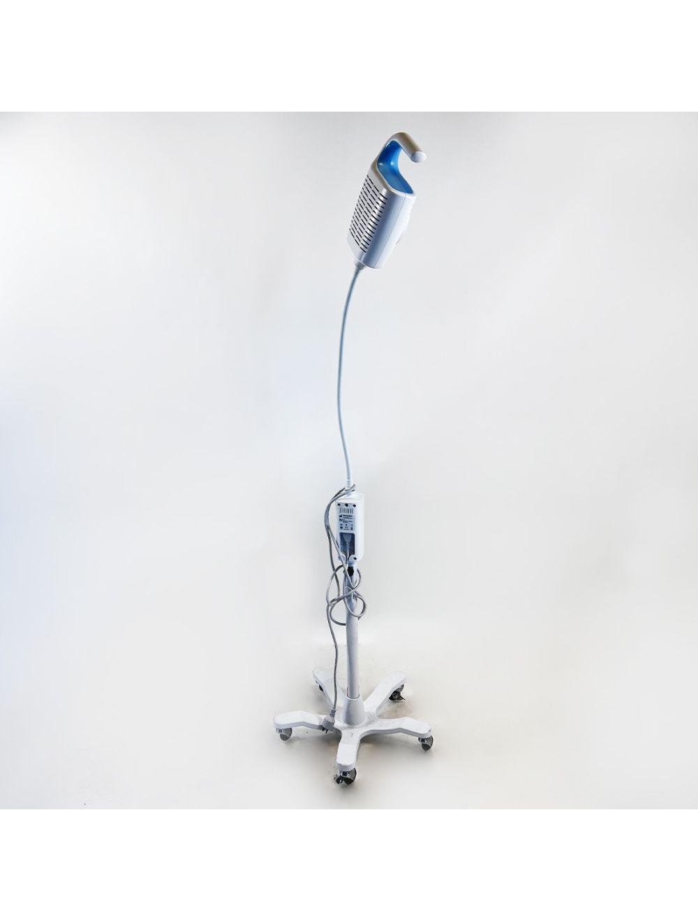 Welch Allyn GS600 Minor Procedure 3 LED Lights Green Series White Mobile Stand