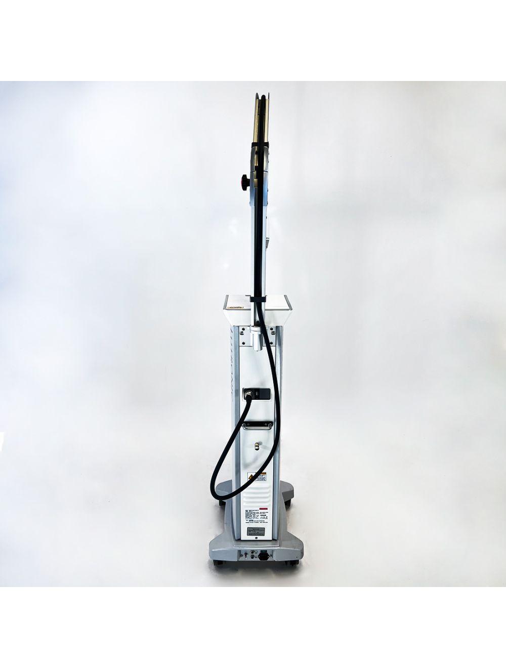 2013 Lutronic INFINI LT Electro Surgical Skin Rejuvenation Microneedling System