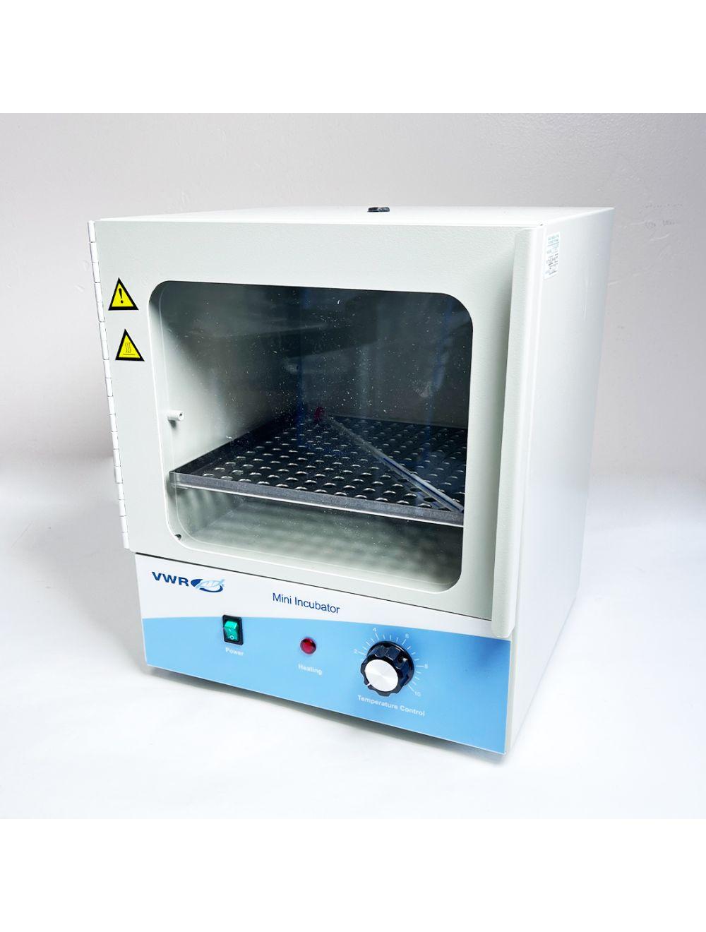 VWR Mini Incubator 97025-630 Temperature Control Microbiology Haematology