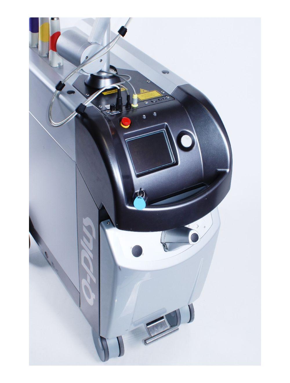 2012 Quanta Q-Plus T Tattoo Removal 1064 532 694 Laser Q-Switched Ruby + Nd:YAG