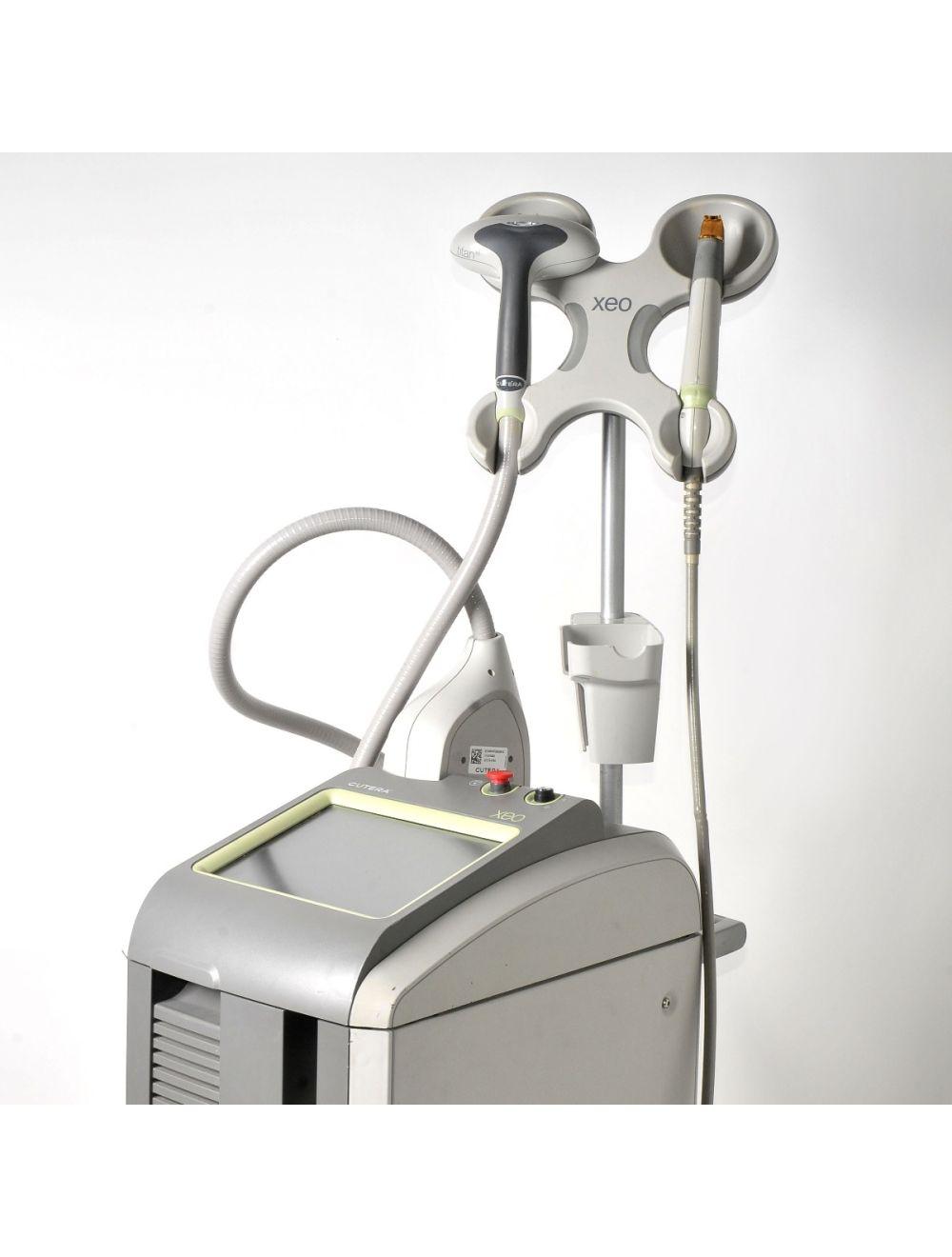 2008 Cutera Xeo Skin Resurfacing Rejuvenation Nd:YAG Laser System US220XEO