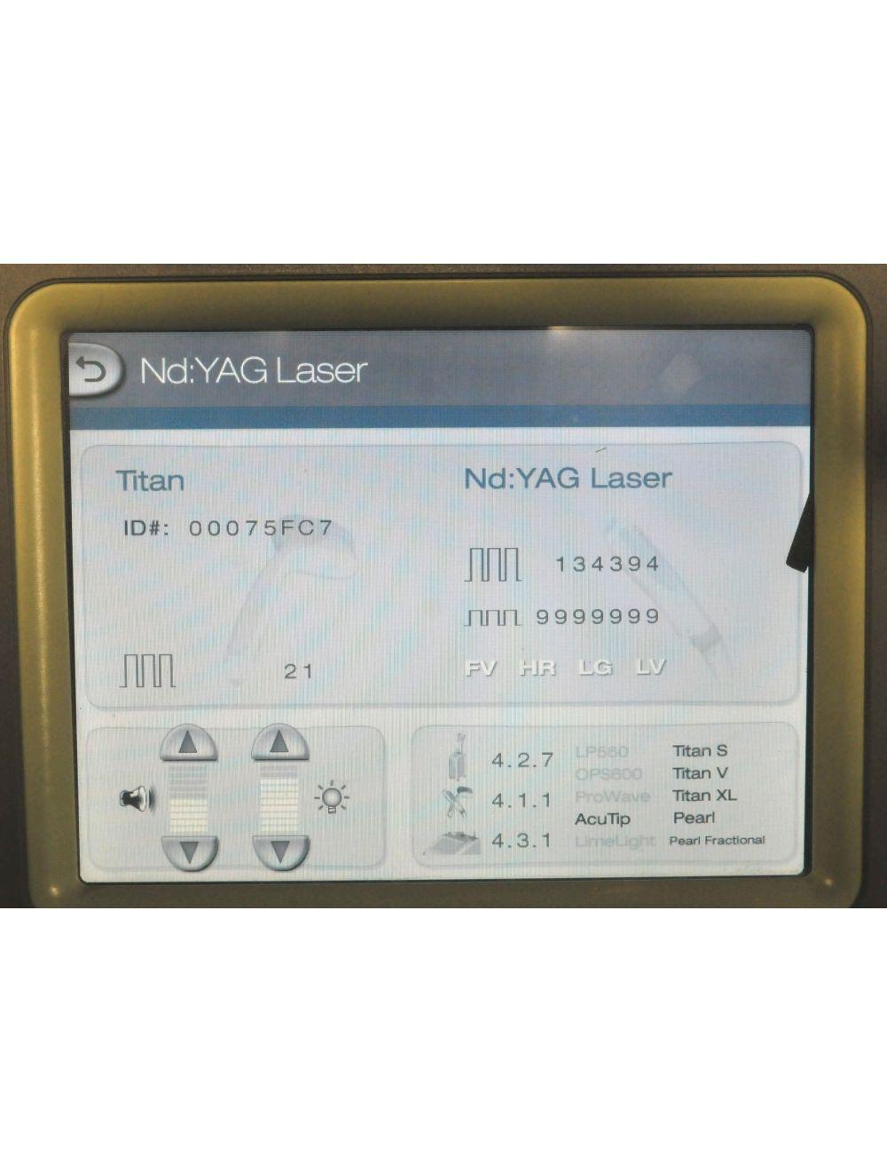 2008 Cutera Xeo Skin Resurfacing Rejuvenation Nd:YAG Laser System US220XEO