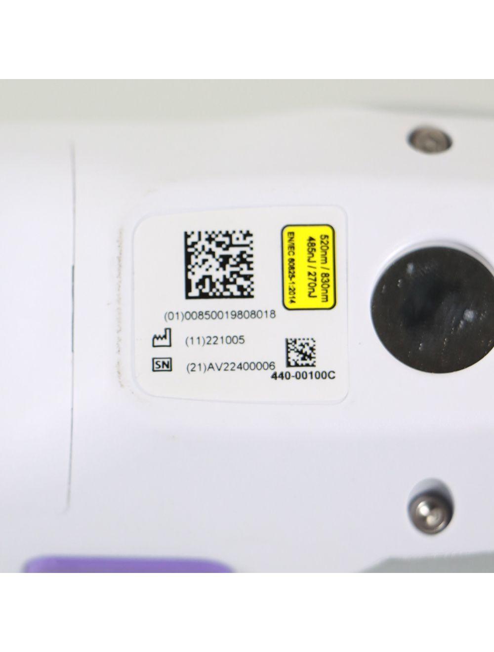 AccuVein Vein Finder HF580 Illuminator w/Mobile Stand AV500 Handpiece Accu Vein