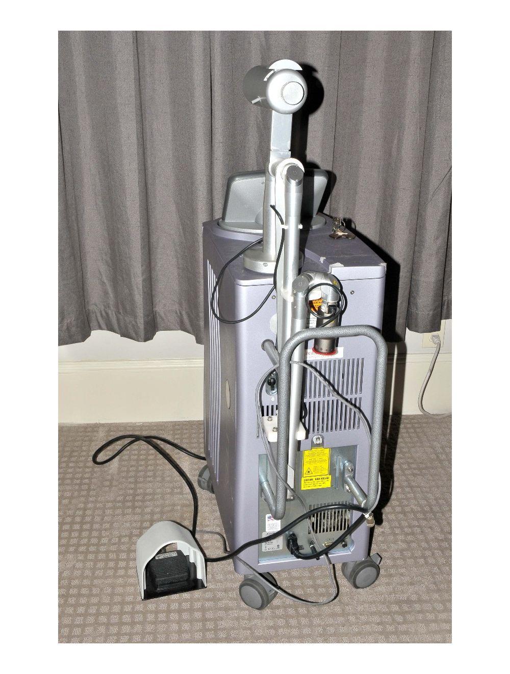 2013 Cynosure Hoya Conbio RevLite QSwitch Tattoo 1064 532 Laser Con Bio Q Switch