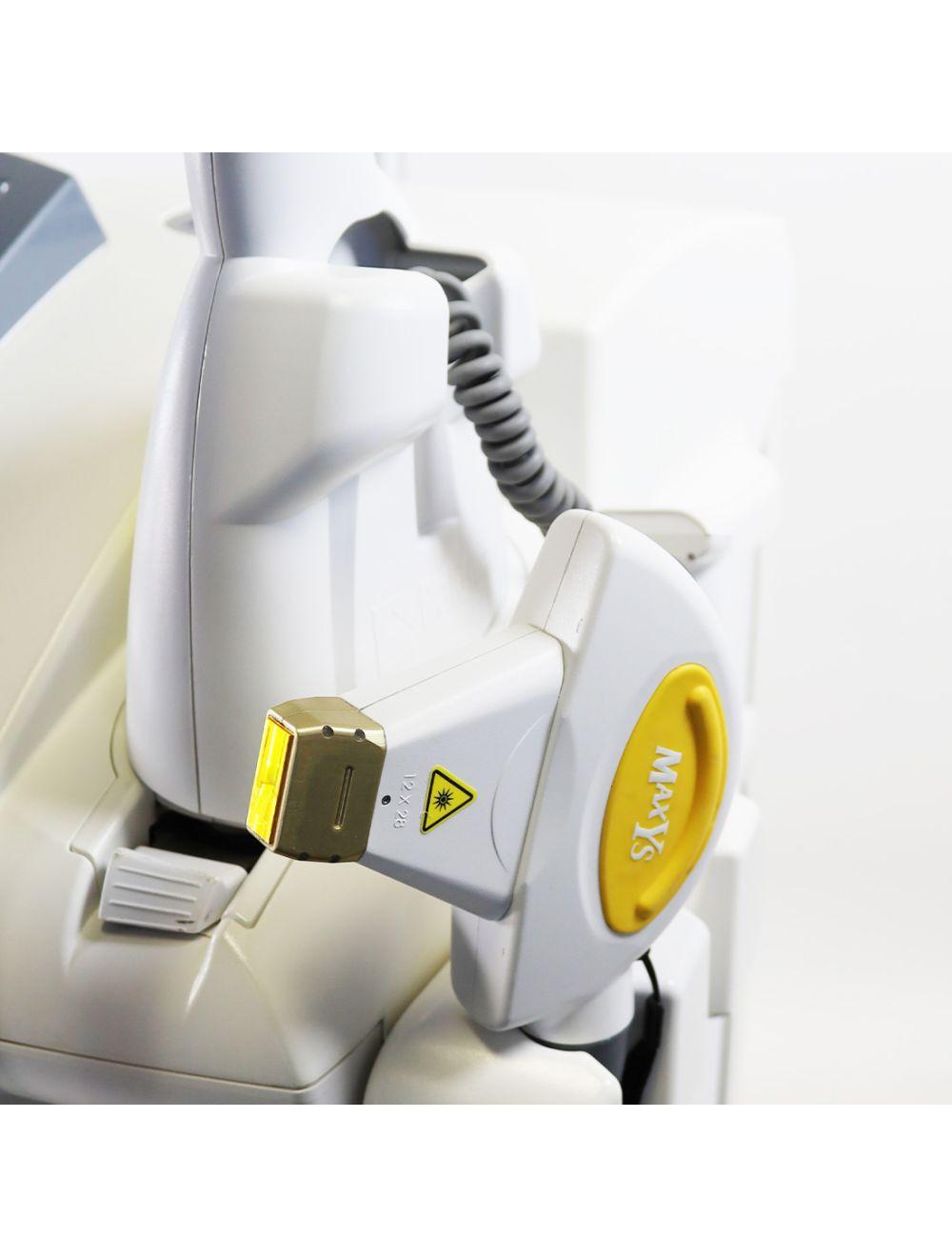 2011 Cynosure Palomar Icon IPL Laser System Hair Removal Acne MaxR MaxYs 1540