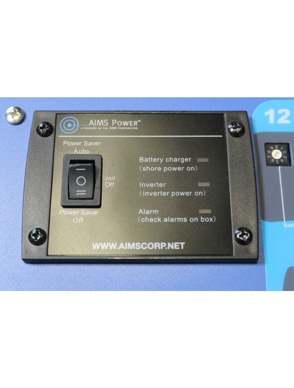 2000 Watt Pure Sine Inverter Charger 12Vdc to 120Vac Output and Battery