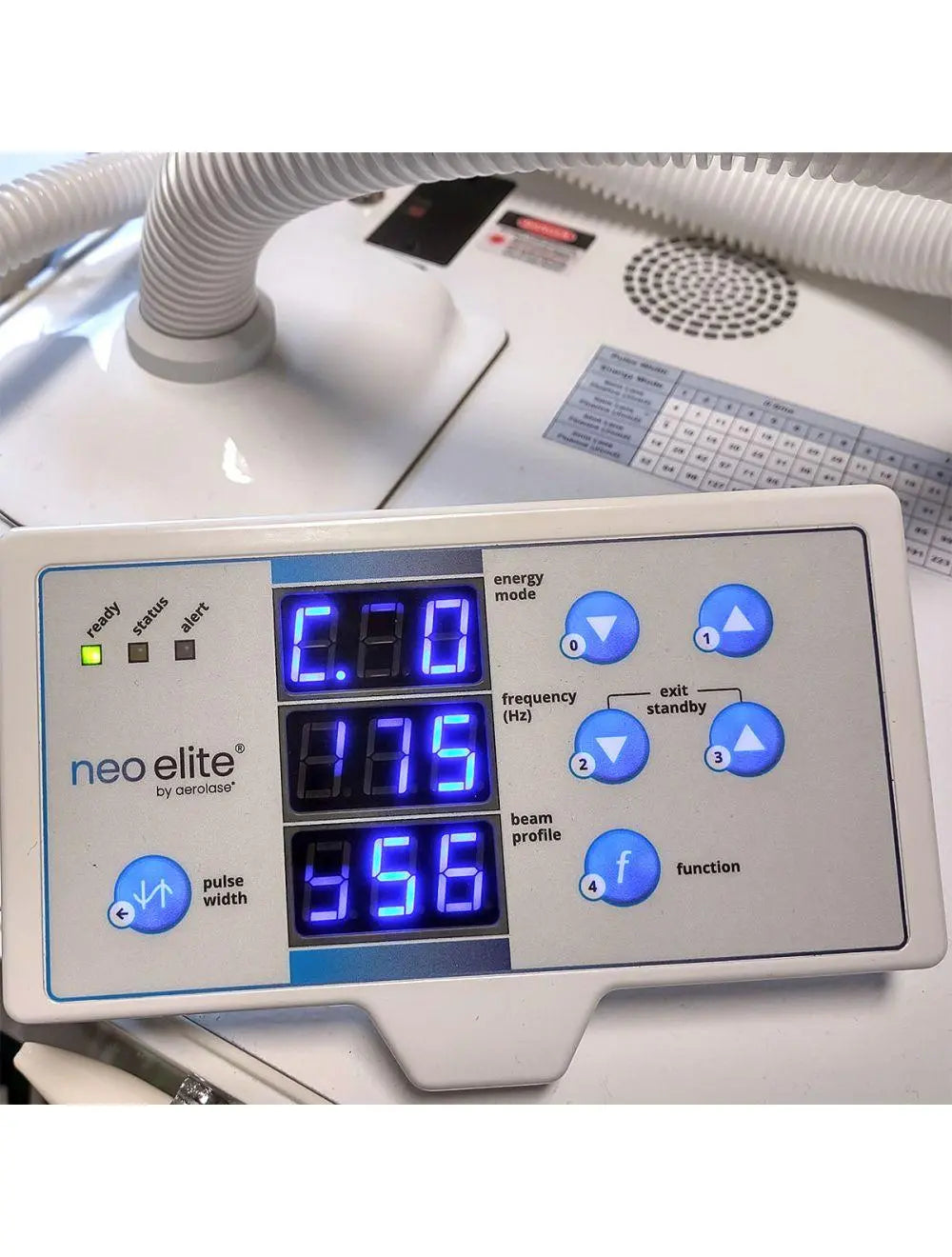 AeroLase LightPod Neo Elite MicroPulse 1064-XT Dermatological Laser with Cart Sol International Medical