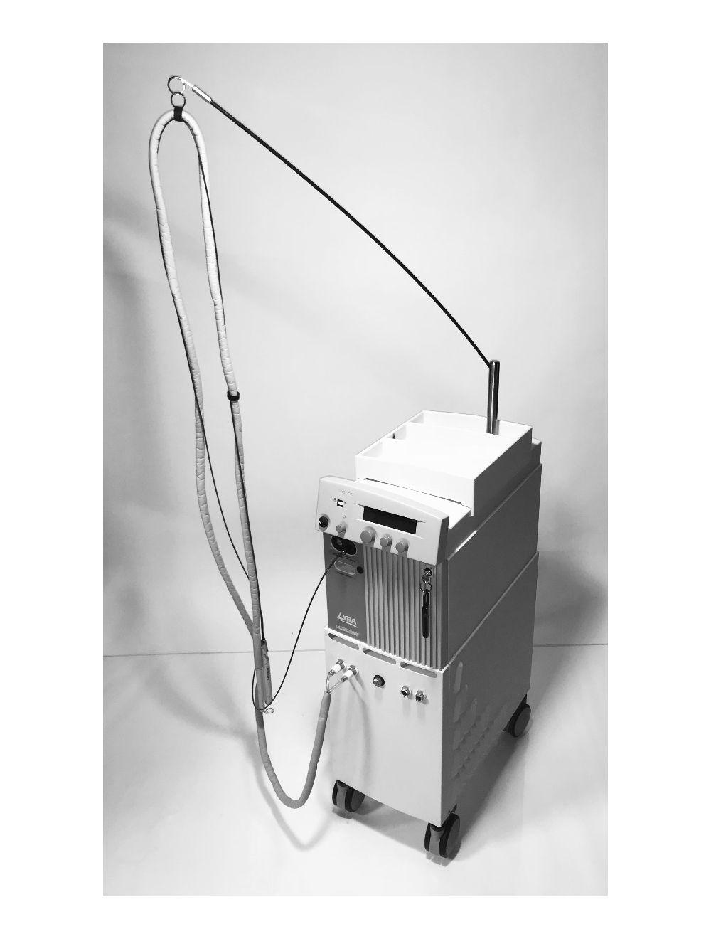 2001 Laserscope Lyra Iridex Nd Yag w/ CoolSpot 5mm HandPiece Hair Removal image 0