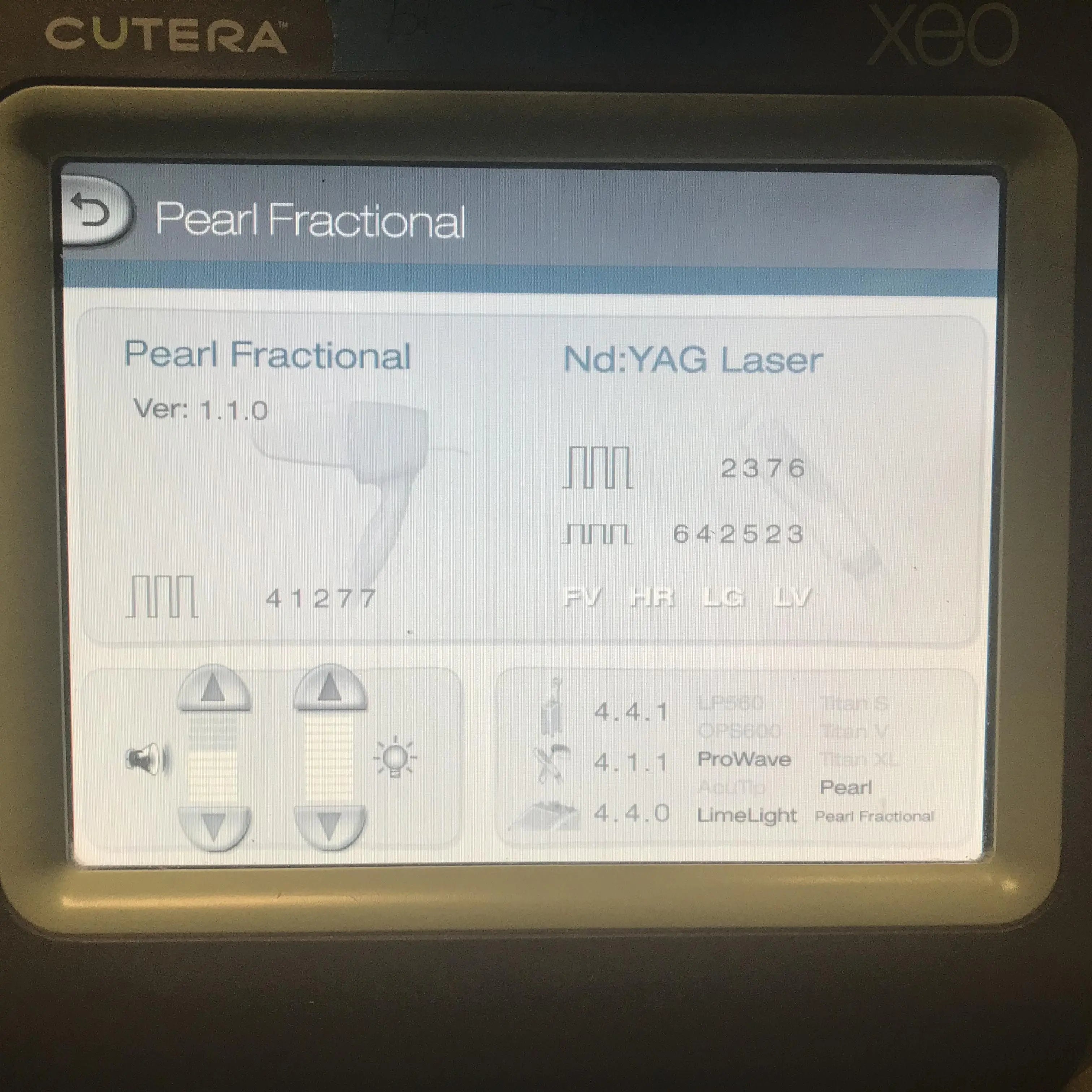 2007 Cutera Pearl ErYSGG Wrinkle Age Spots Ablative Resurfacing Laser 200K Pulse
