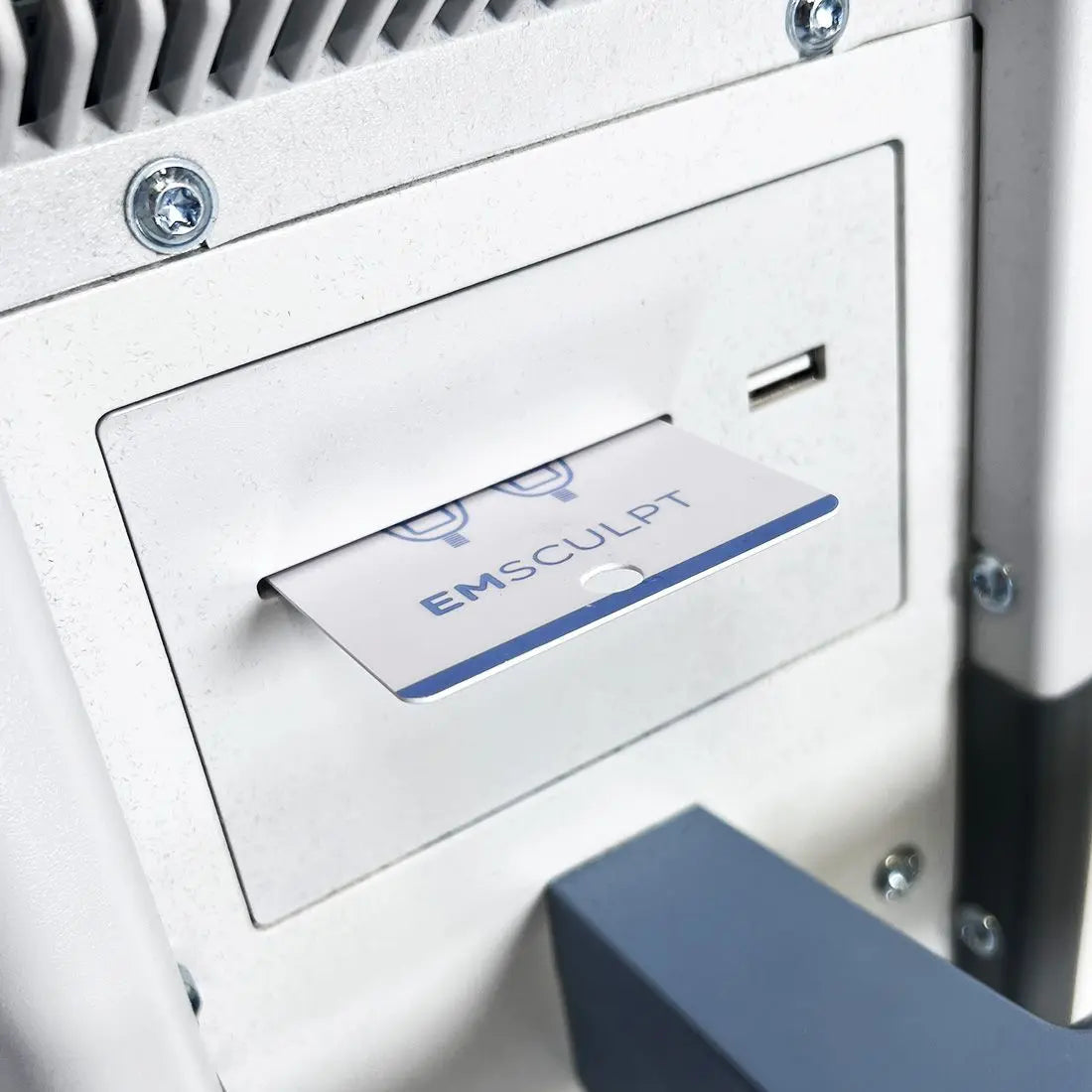 2019 BTL EmSculpt Non Invasive Body Sculpting With Unused Small Paddles BTL