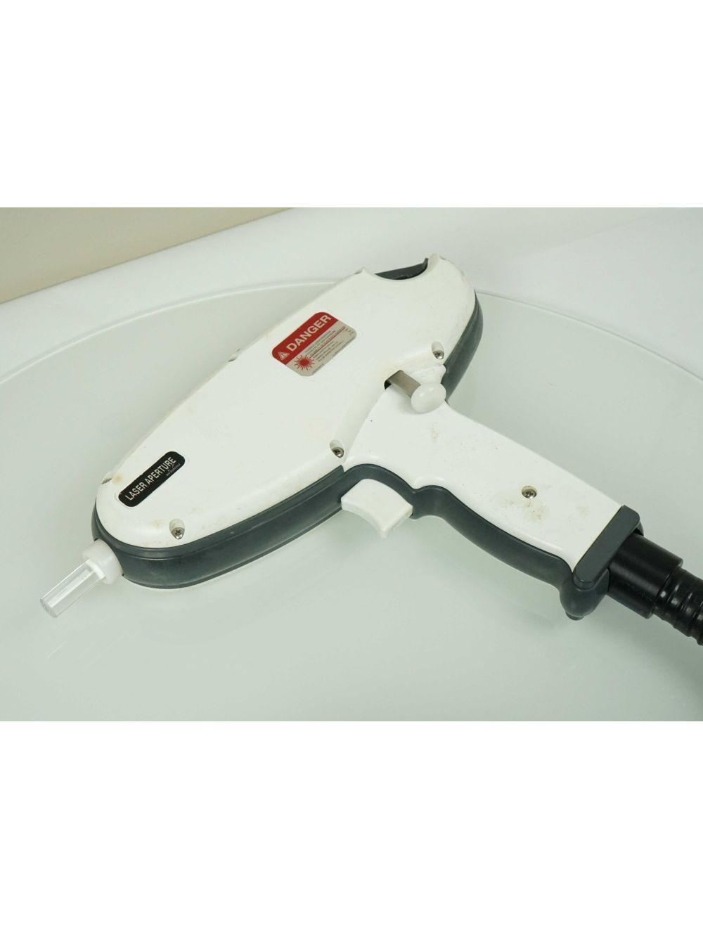 2002 Lumenis Quantum Laser Nd YAG 1064 nm 113227 Handpiece SA2050005-A w/Case image 4