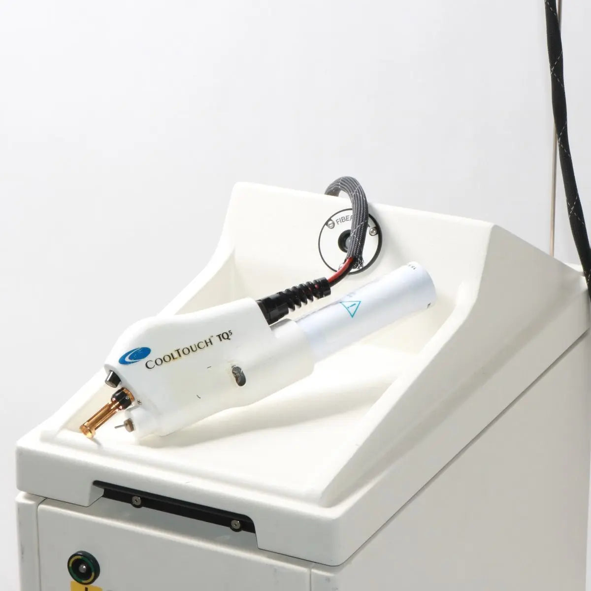 2000 NewStar CoolTouch Dermal Ablative Nd YAG 1320 nm 6W Laser Cool Touch CT130