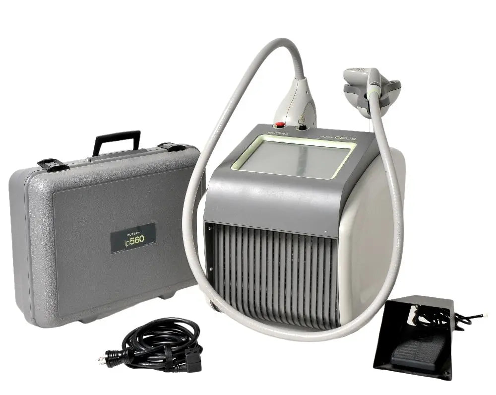 2006 Cutera Solera OPUS LP560 Benign Pigmented Lesions Portable IPL Laser System