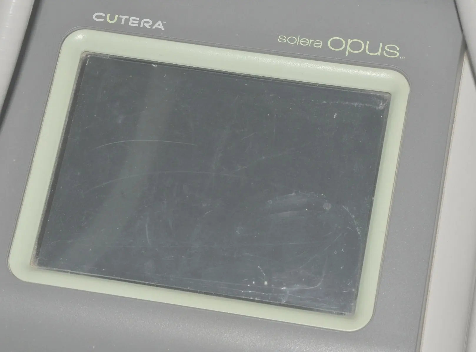 2006 Cutera Solera OPUS LP560 Benign Pigmented Lesions Portable IPL Laser System