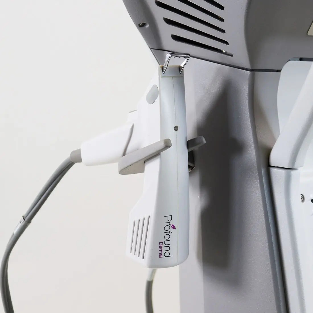 Syneron Candela Profound RF Microneedling Wrinkle Skin Tightening System Candela